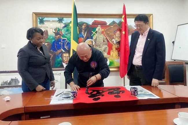 CQ9电子 CQ9传奇电子山东文化产业职业学院客座教授李玉刚受邀参加“中牙文化艺术交流会”活动(图2)
