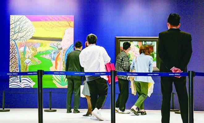 CQ9电子 CQ9传奇电子交流活动精彩纷呈非遗、文创、国际艺术品交易亮眼丨进博会上文化艺术绽光华(图2)