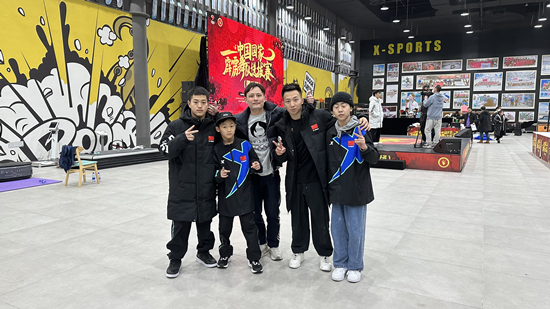CQ9电子 CQ9传奇电子新亚运·独家丨中国霹雳舞第一人是这样练成的(图4)