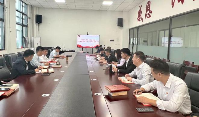 CQ9电子 CQ9传奇电子科技学院学子获得2023贵州省“大学生年度人物提名” 微报五分钟天天见(图6)