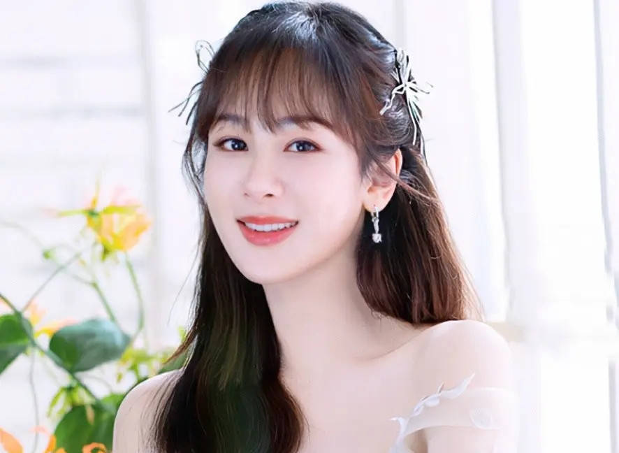 杨紫成立CQ9电子 CQ9传奇电子首家文化传媒公司或为培养新人网友评价很贴心(图3)