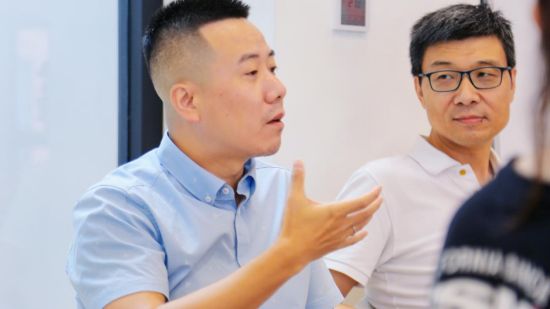 CQ9电子 CQ9传奇电子西安欧亚学院新文化研究院揭牌！“新文化×新视角”主题沙龙惊喜开幕(图6)