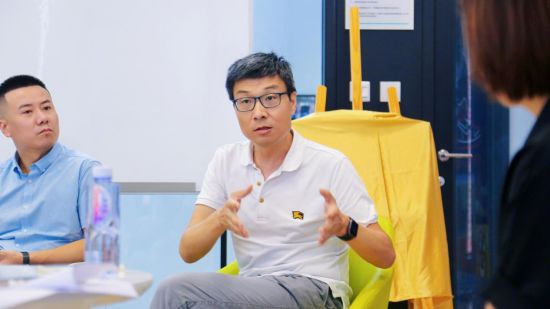 CQ9电子 CQ9传奇电子西安欧亚学院新文化研究院揭牌！“新文化×新视角”主题沙龙惊喜开幕(图9)