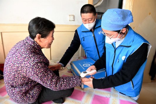 CQ9电子 CQ9传奇电子青岛西海岸新区藏马镇：“三助”“三暖”践行“暖阳计划”(图6)