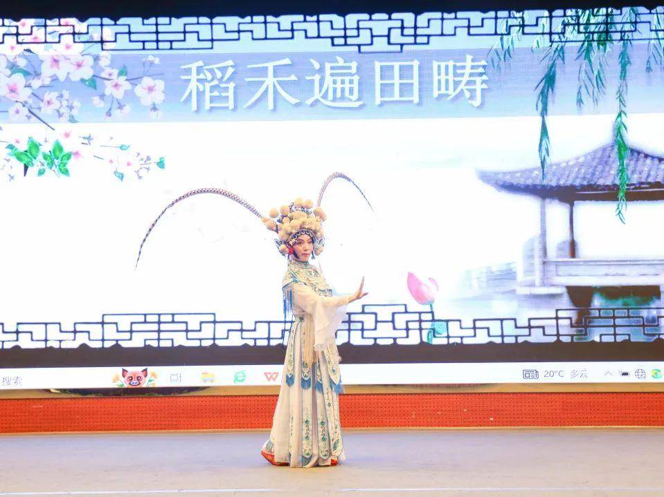 西航港小学开展中小学生艺术节艺术大师进校园专场活动CQ9电子 CQ9传奇电子(图2)