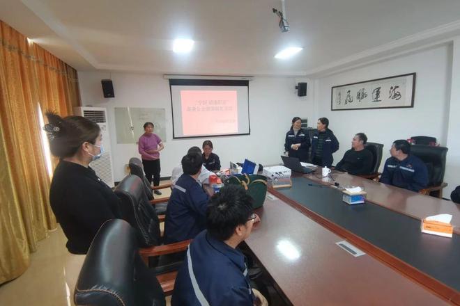 CQ9电子 CQ9传奇电子义诊服务进企业中医文化很“圈粉”(图2)