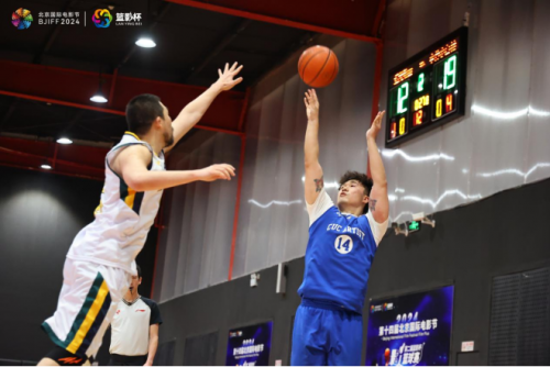 CQ9电子 CQ9传奇电子影人篮球盛宴：3X3表演赛燃情启幕绿藤篮球队勇夺总决赛桂冠(图3)